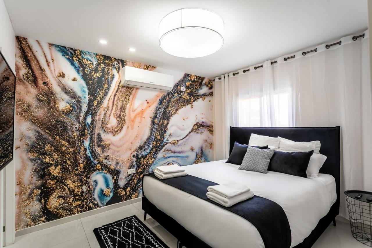 Yalarent Enorma Complex With Shared Heated Pool Leilighet Eilat Eksteriør bilde