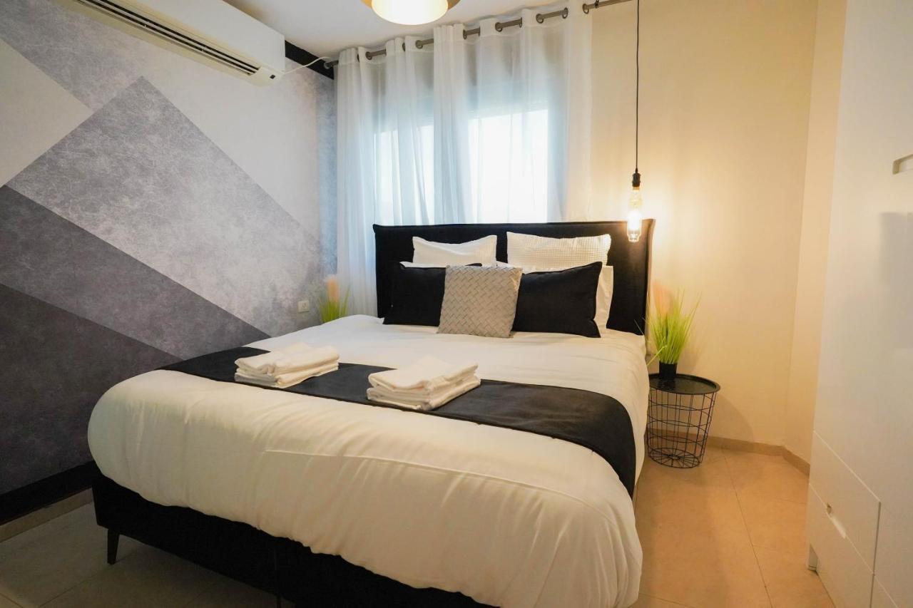 Yalarent Enorma Complex With Shared Heated Pool Leilighet Eilat Eksteriør bilde