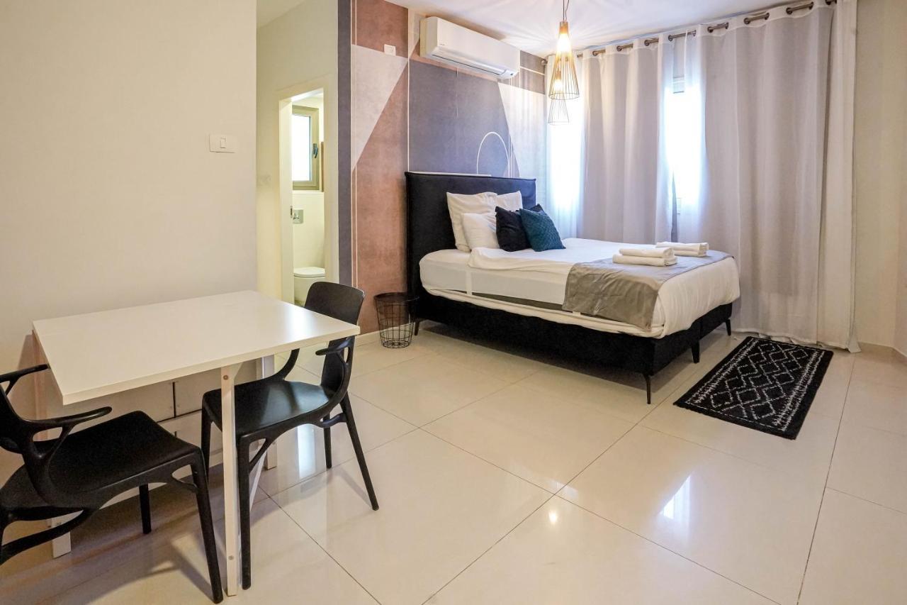 Yalarent Enorma Complex With Shared Heated Pool Leilighet Eilat Eksteriør bilde